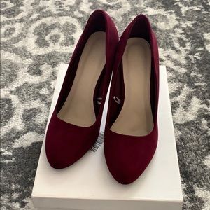 Forever 21 Shoes - Forever 21 Burgundy Wine Faux Suede Heels 8.5 Forever 21 Shoes - Forever 21 Burgundy Wine Faux Suede Heels 8.5